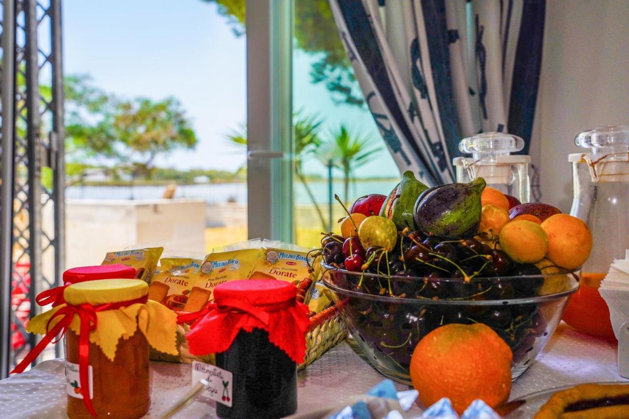 B&B La Penisola Porto Cesareo Bagian luar foto