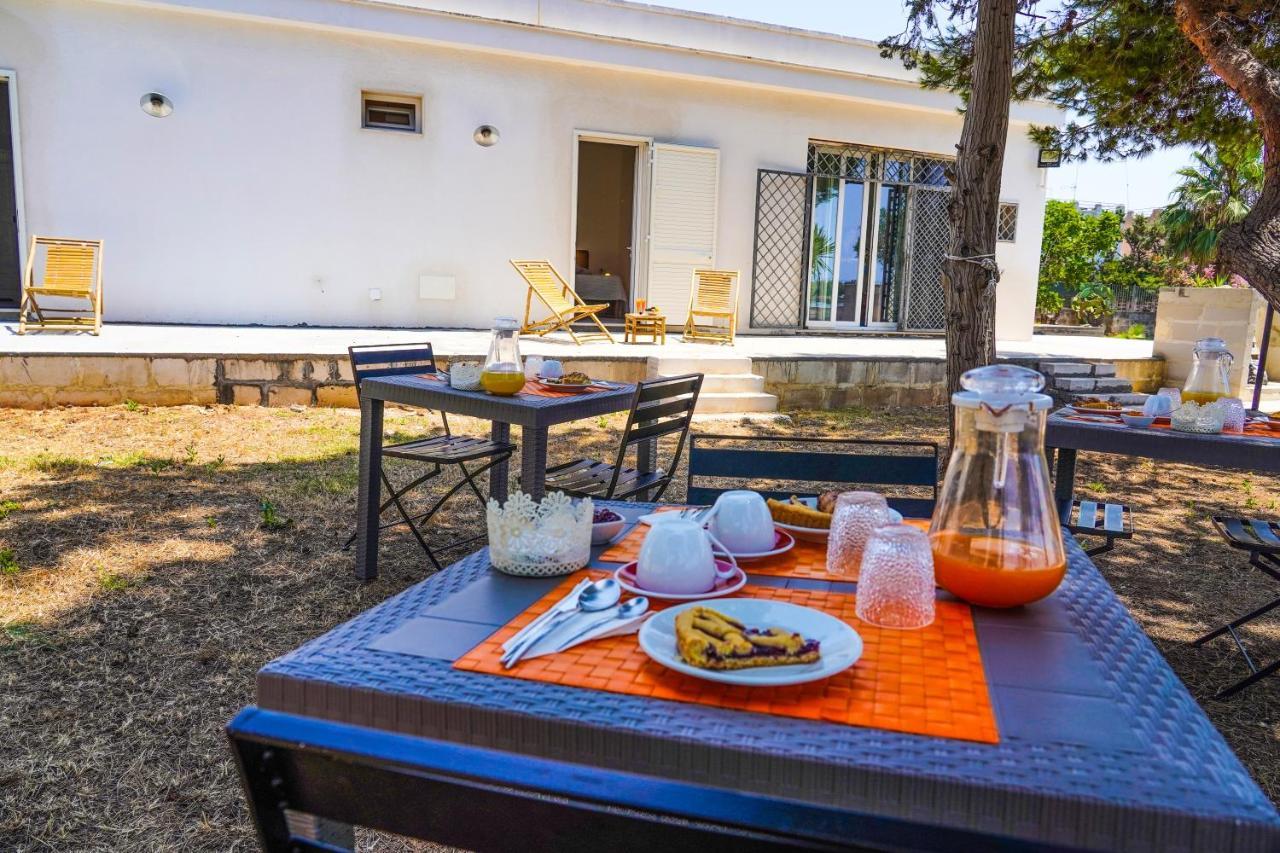 B&B La Penisola Porto Cesareo Bagian luar foto