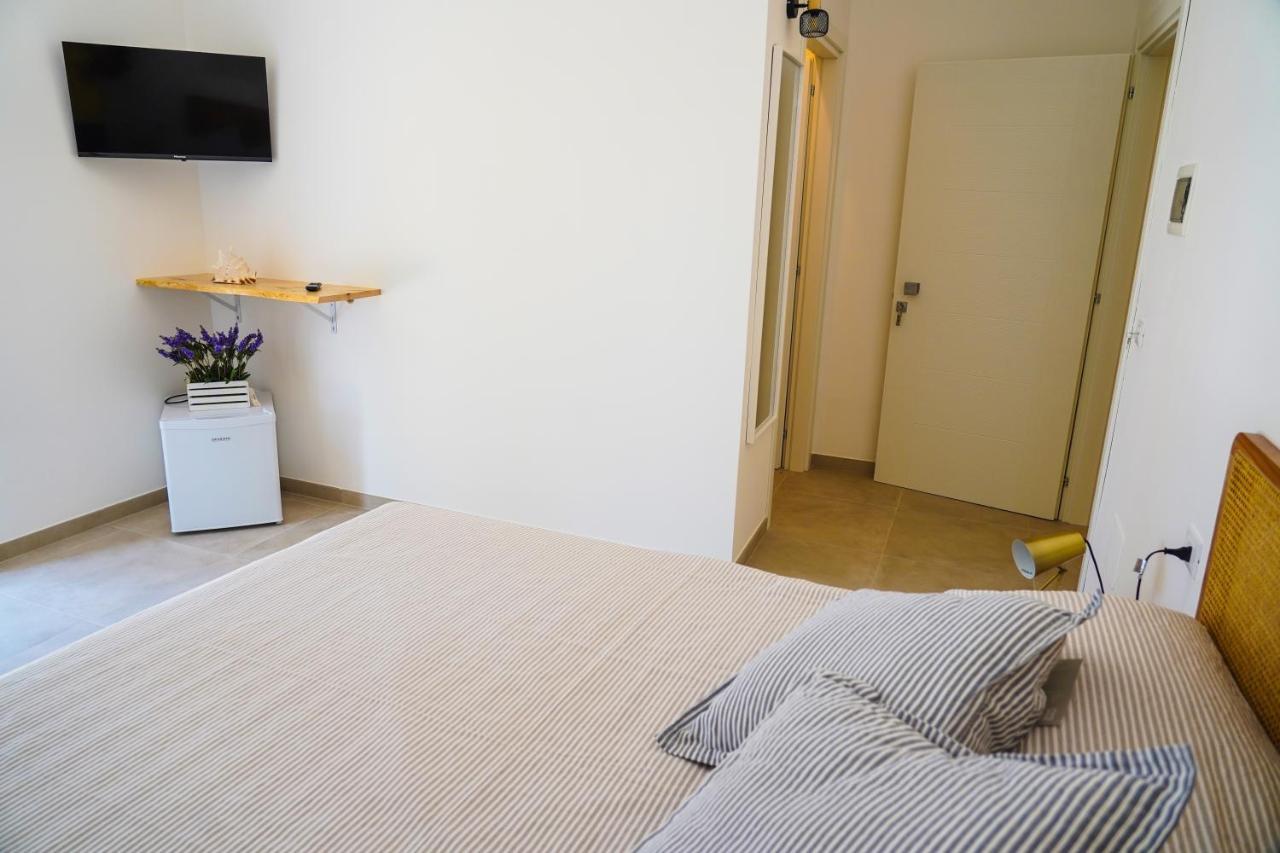 B&B La Penisola Porto Cesareo Bagian luar foto